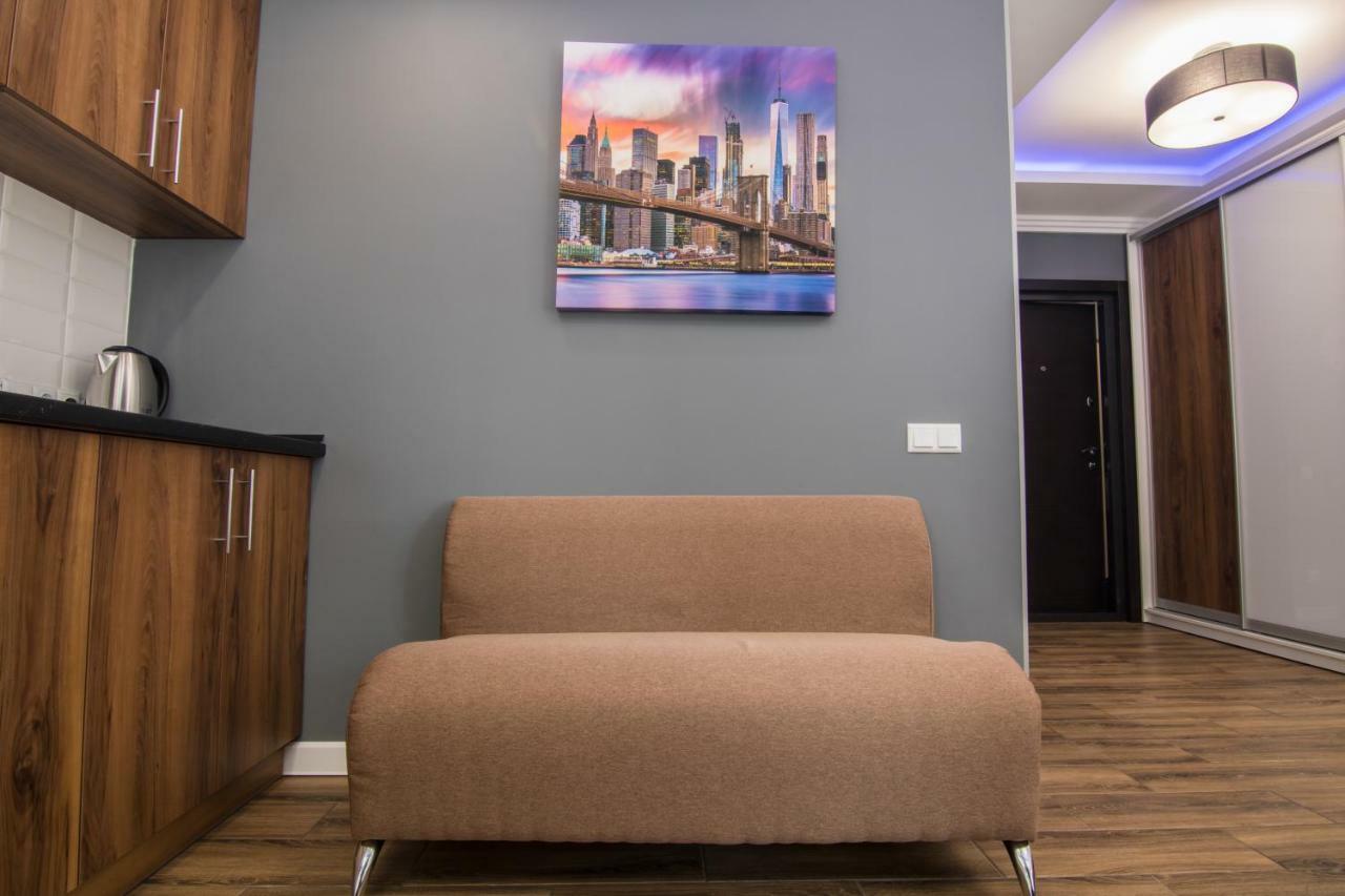 Lux Apartment Near Arena City Kyiv Exterior photo
